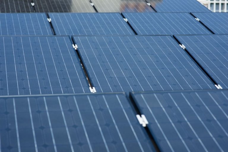 DUALSUN : le premier panneau solaire hybride à haut-rendement