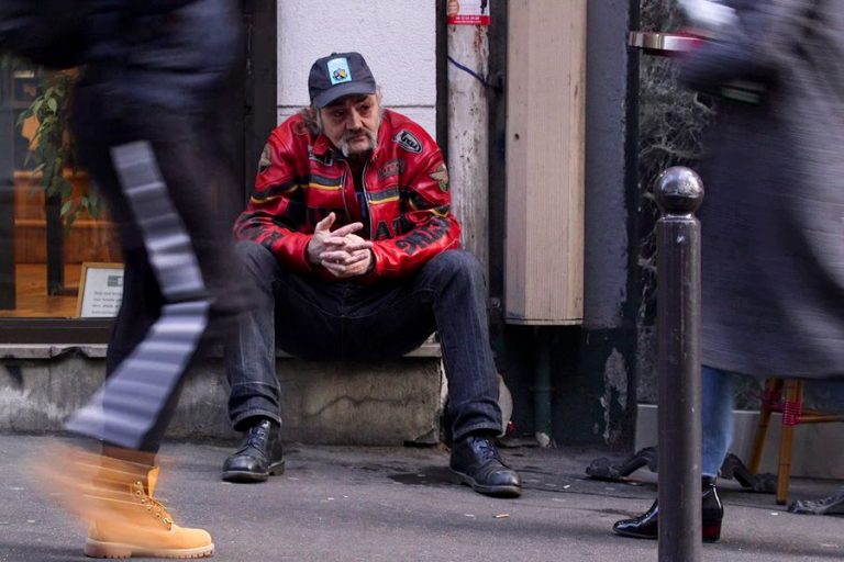 ENTOURAGE : un réseau citoyen pour rompre l’isolement des personnes sans-abri