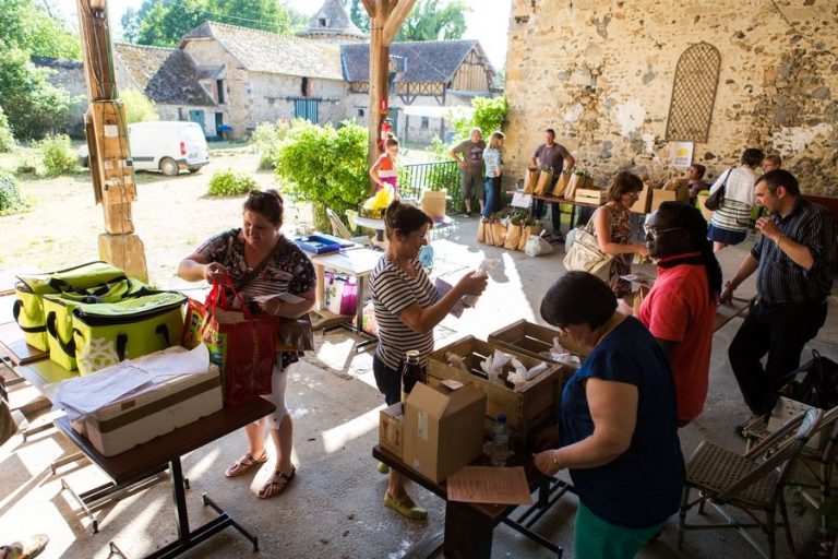 LA RUCHE QUI DIT OUI ! : pour une alimentation locale et une agriculture durable