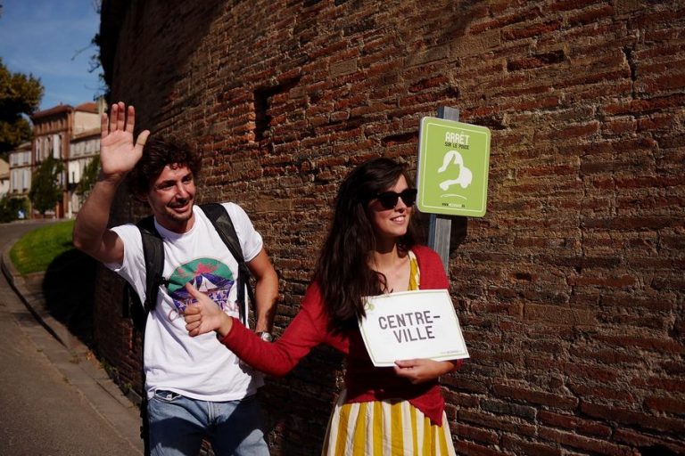 REZO POUCE : l’auto-stop organisé pour covoiturer malin