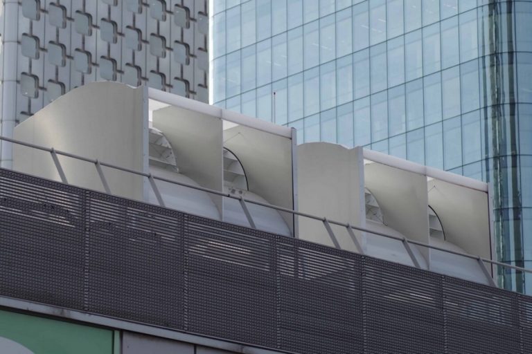 WIND MY ROOF : des modules de production d’énergie éolienne et solaire à mettre sur les toits